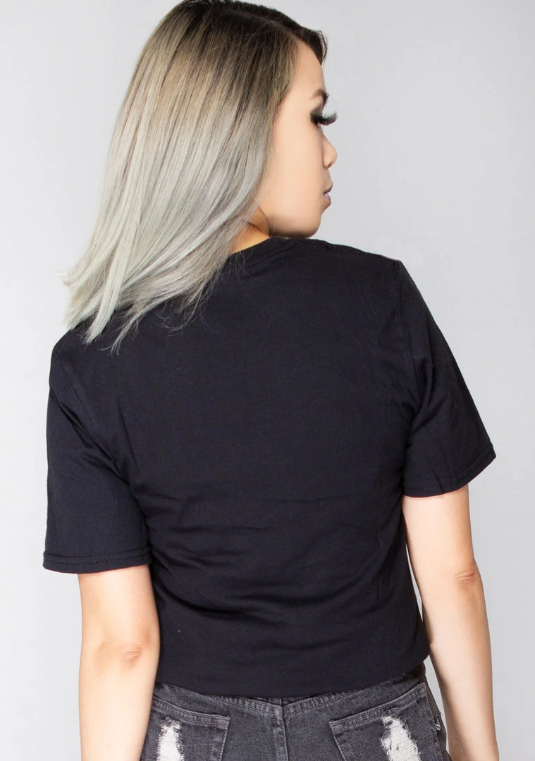 BIOWORLD The Great Fantastic X Sanrio Kuromi Hearts & Skulls T-Shirt 4 BIOWORLD The Great Fantastic X Sanrio Kuromi Hearts & Skulls T-Shirt