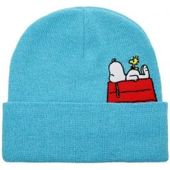 BIOWORLD X Peanuts Snoopy Doghouse Nap Beanie 6 BIOWORLD X Peanuts Snoopy Doghouse Nap Beanie