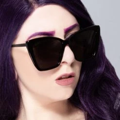 DIFF Eyewear Becky II Polarized Sunglasses In Black/Dark Smoke