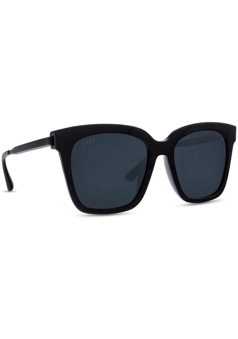 DIFF Eyewear The Great Fantastic Bella Polarized Sunglasses In Black/Grey 5 DIFF Eyewear The Great Fantastic Bella Polarized Sunglasses In Black/Grey
