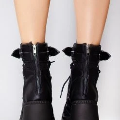 Demonia Headhunter Platform Boots
