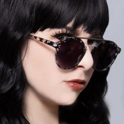 LASR Accessories Full Throttle Matte Sunglasses In Matte Black Tortoise