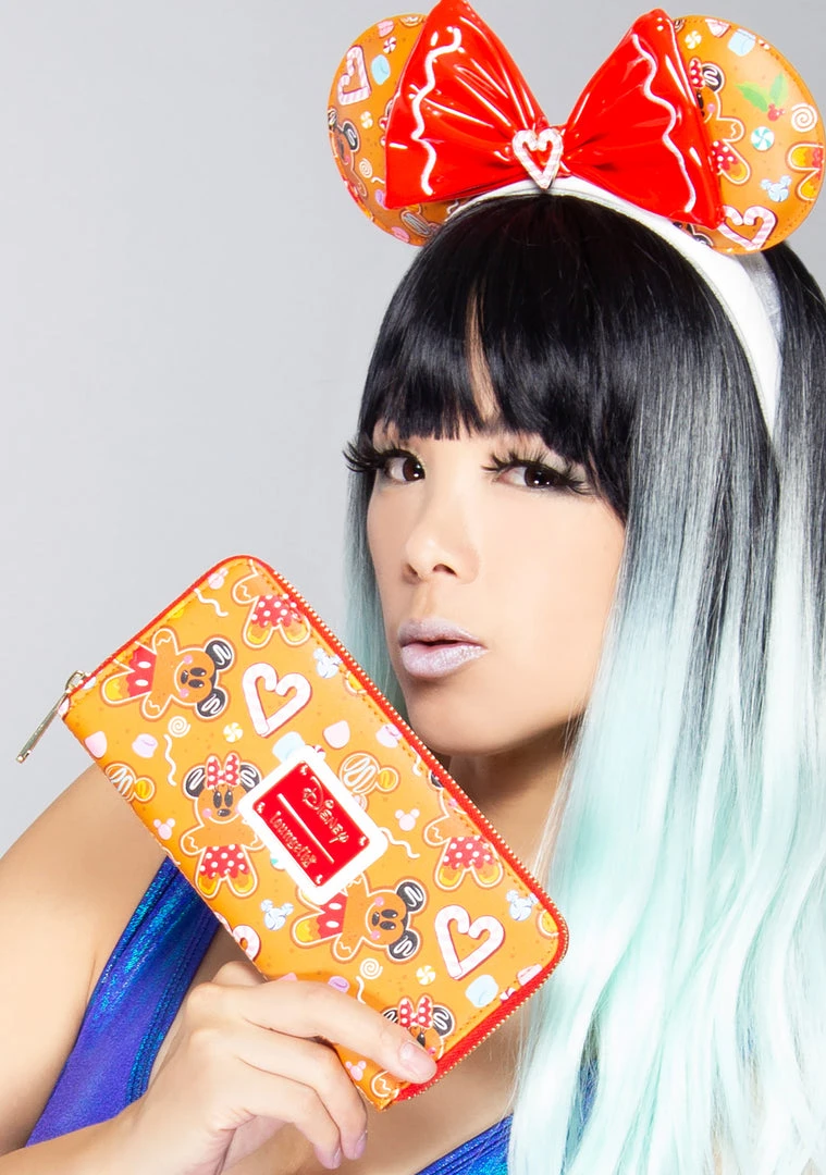 Loungefly X Disney Mickey Minnie Gingerbread AOP Zip Around Wallet Bags 3 Loungefly X Disney Mickey Minnie Gingerbread AOP Zip Around Wallet Bags